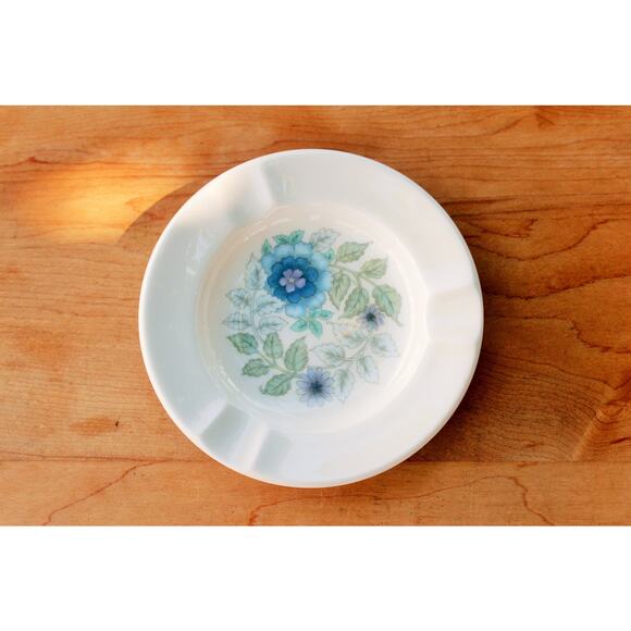 Wedgewood Floral Ashtray Clementine Trinket Tray Jewelry Dish Bone China England - Picture 1 of 8